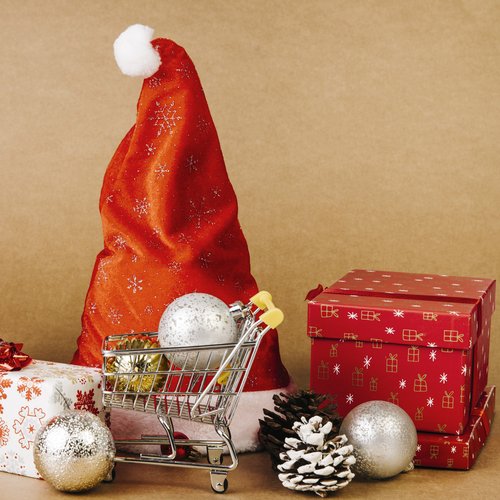 Okładka artykułu: Jak nie przepłacić w święta? Sposoby na mądre gospodarowanie budżetem