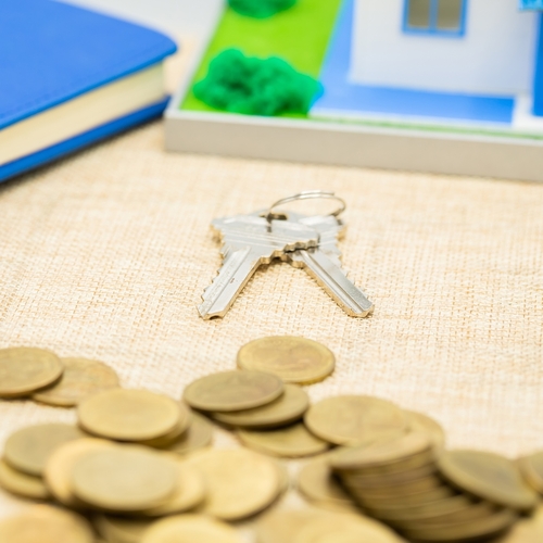 Okładka artykułu: Pierwszy kredyt. Jak się przygotować, aby zwiększyć szanse na pozytywną decyzję?