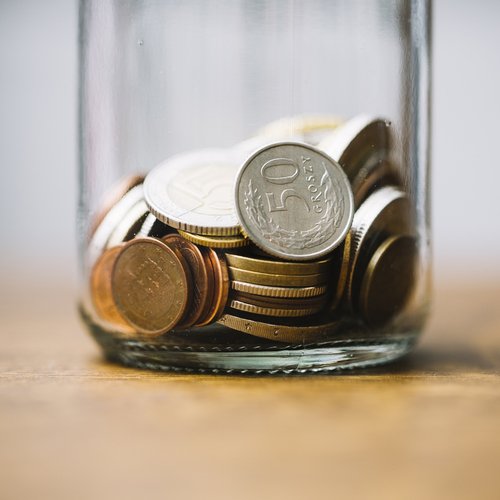 Okładka artykułu: Poduszka finansowa. Jak zabezpieczyć domowy budżet?