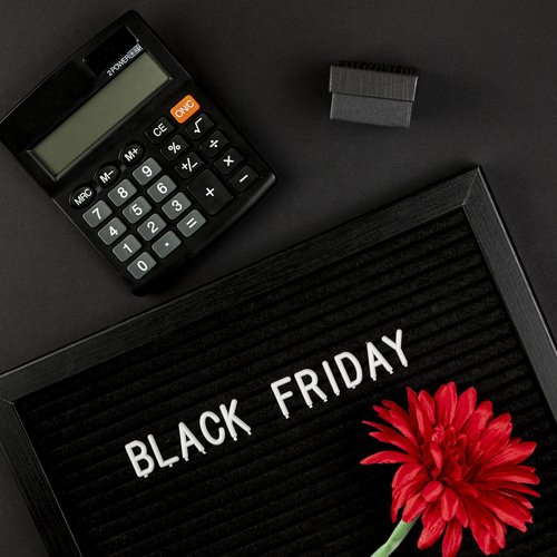 Okładka artykułu: Black Friday bez przepłacania. Jak zaplanować budżet na promocje?